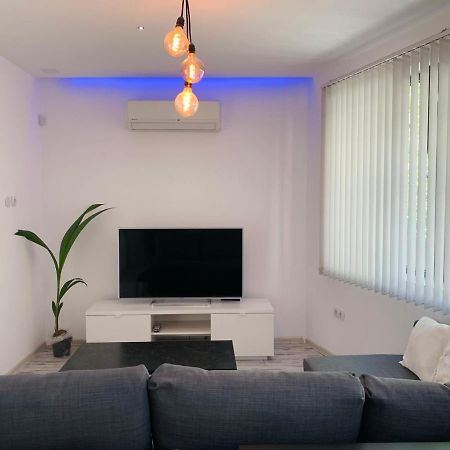 Nordic Style Apartment With Underground Parking Sofia Exteriör bild